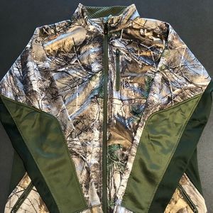 Men’s L Habit RealTree Edge Scent Factor light jacket